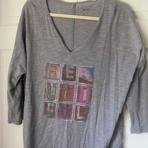 Gray "V" Neck T-shirt size XL